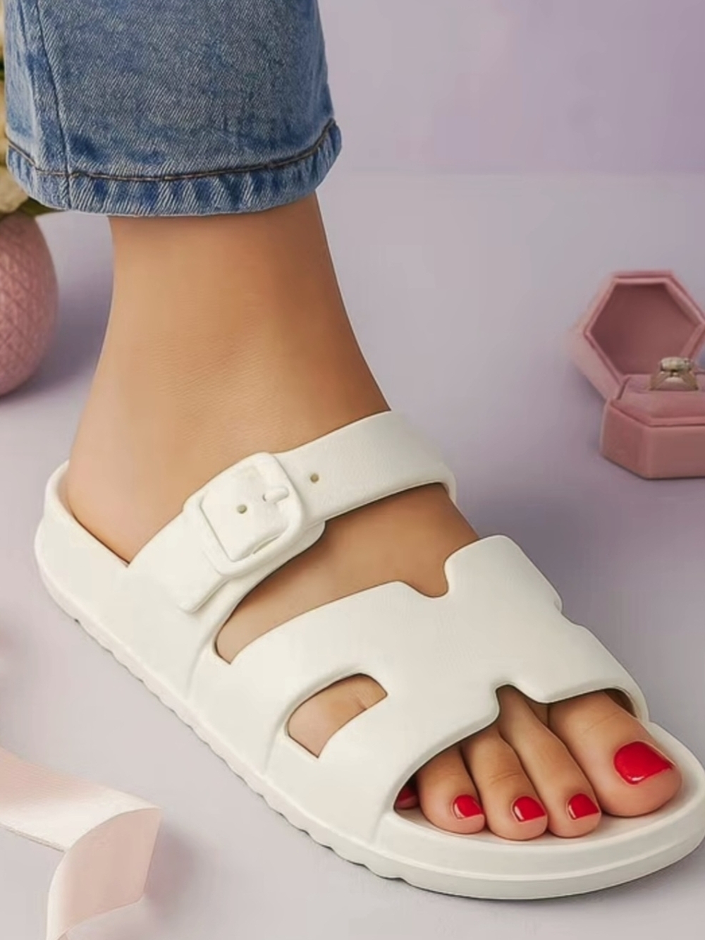 Wild Fable Women’s White  Maysen Footbed Sandals Size Available 10 & 11. NEW!